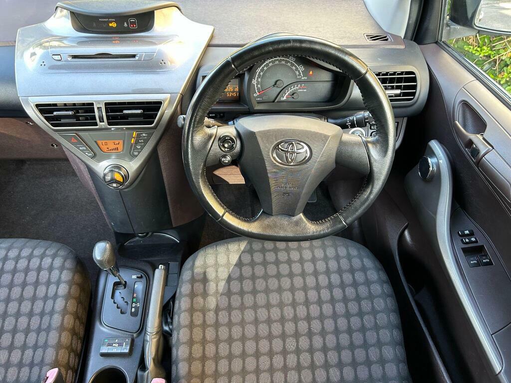 Toyota IQ 1.0 Vvt-i Hatchback White #88
