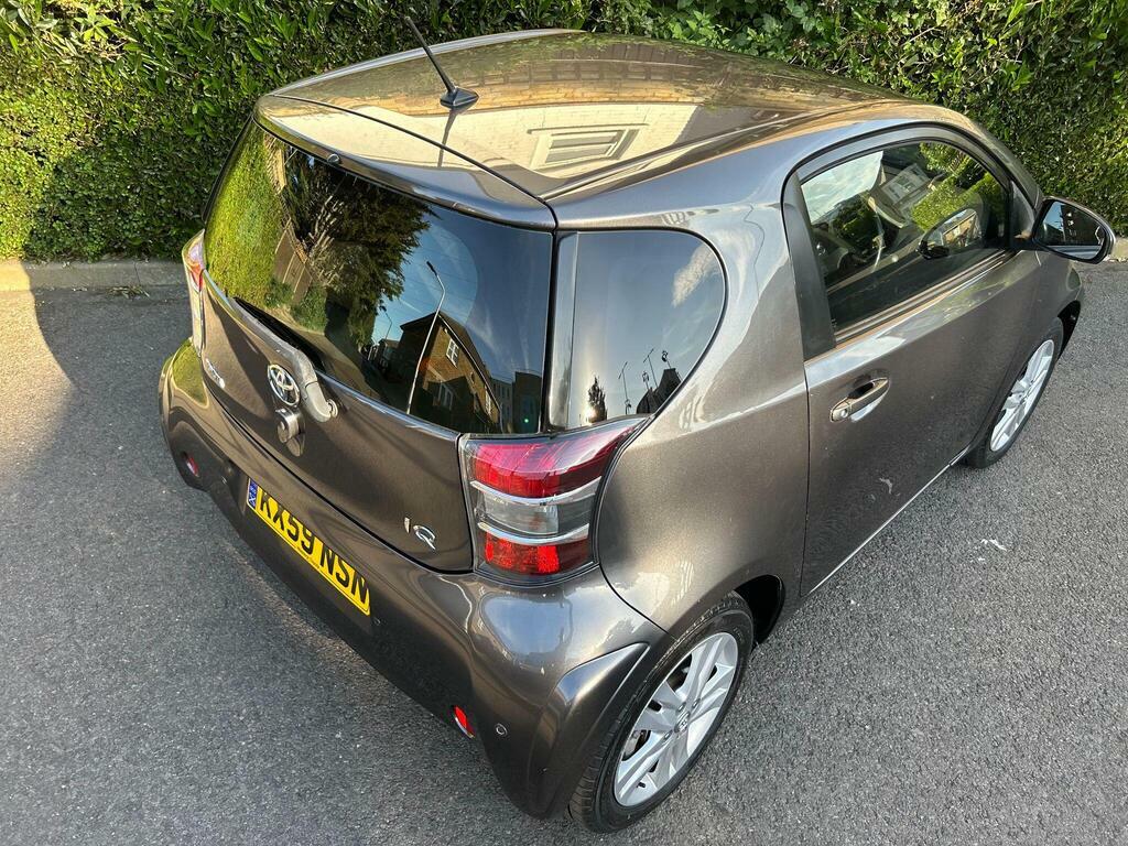 Toyota IQ 1.0 Vvt-i Hatchback White #63