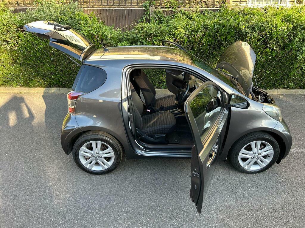 Toyota IQ 1.0 Vvt-i Hatchback White #72