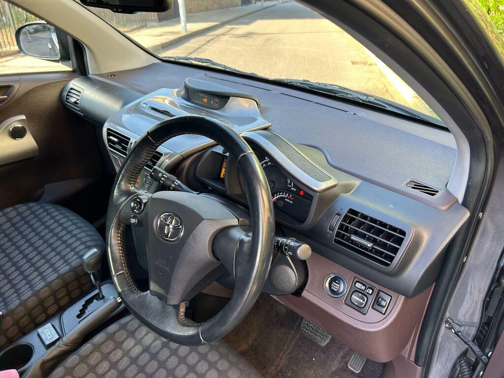 Toyota IQ 1.0 Vvt-i Hatchback White #13