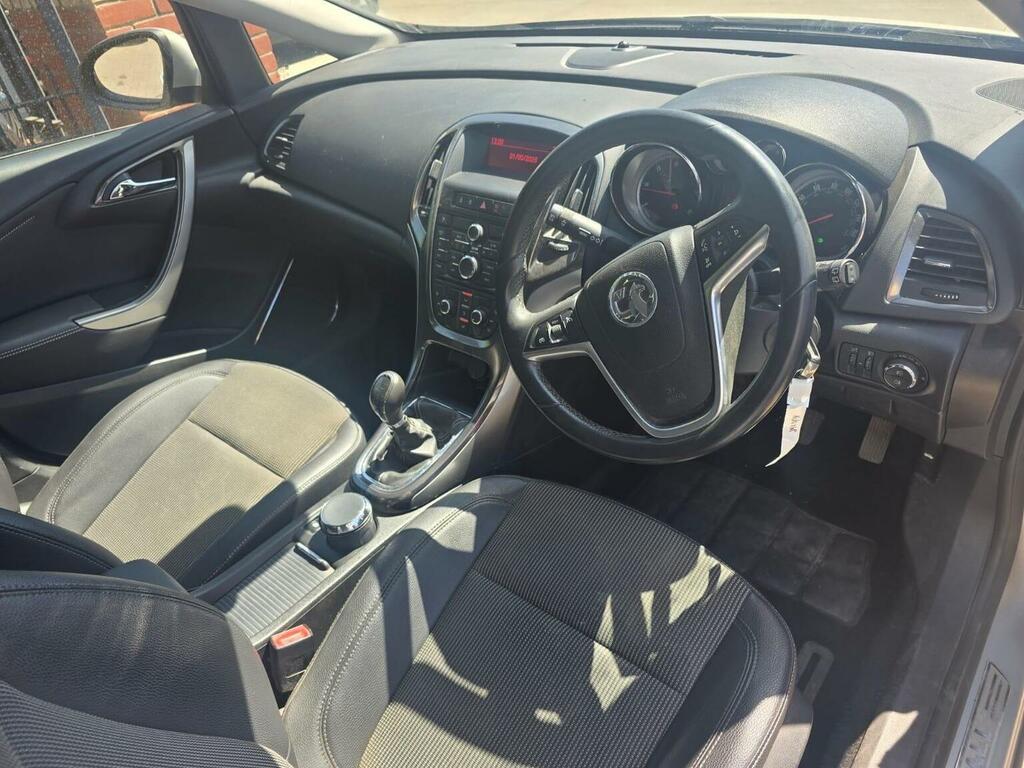 Vauxhall Astra Hatchback 1.7 Cdti Se Euro 5 201010 Silver #6