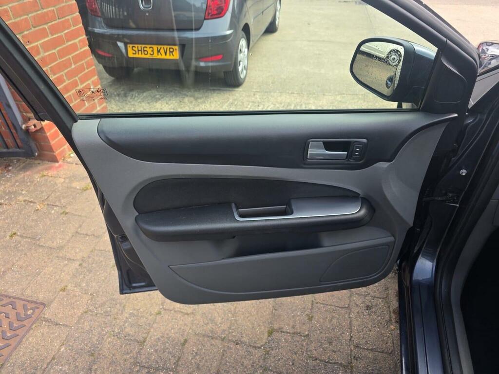 Volkswagen e-Up Auto 5dr Blue #33