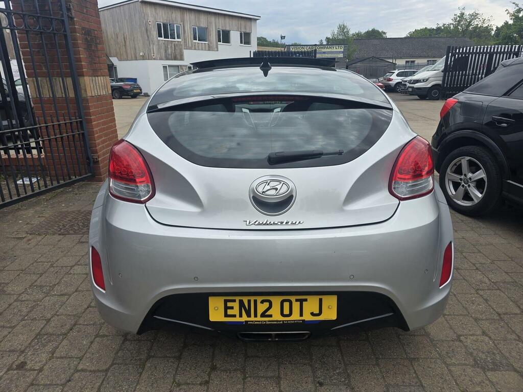 Hyundai Veloster Hatchback 1.6 Gdi Sport Euro 5 201212 Black #5