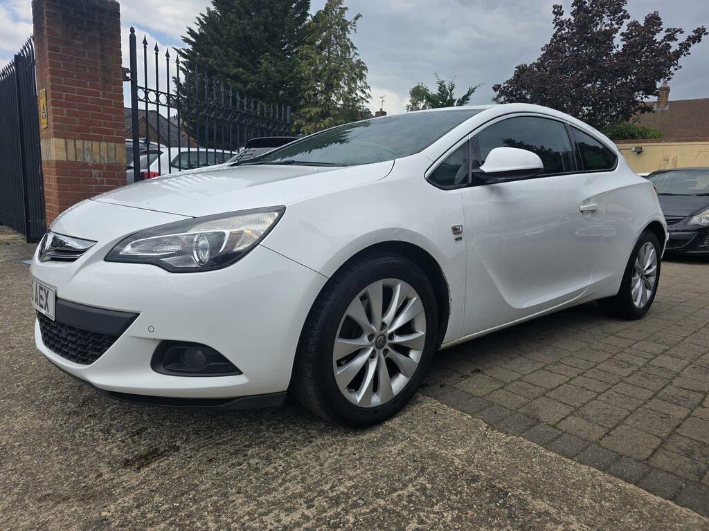 Vauxhall Astra GTC Coupe 1.4I Turbo Sri Euro 6 201515 White