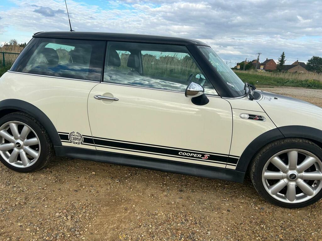 Mini Hatch Mini One White #6