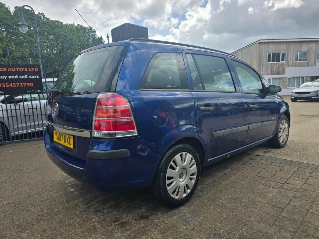 Vauxhall Zafira Silver #25