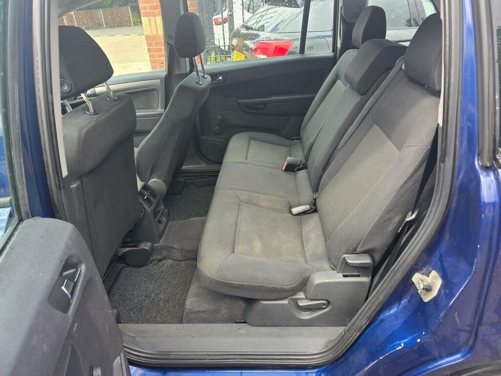 Vauxhall Zafira Silver #11
