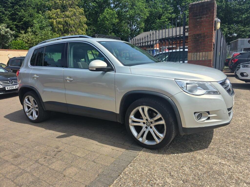 Volkswagen Tiguan Suv 2.0 Tdi Match 4Wd Euro 5 201160 Silver