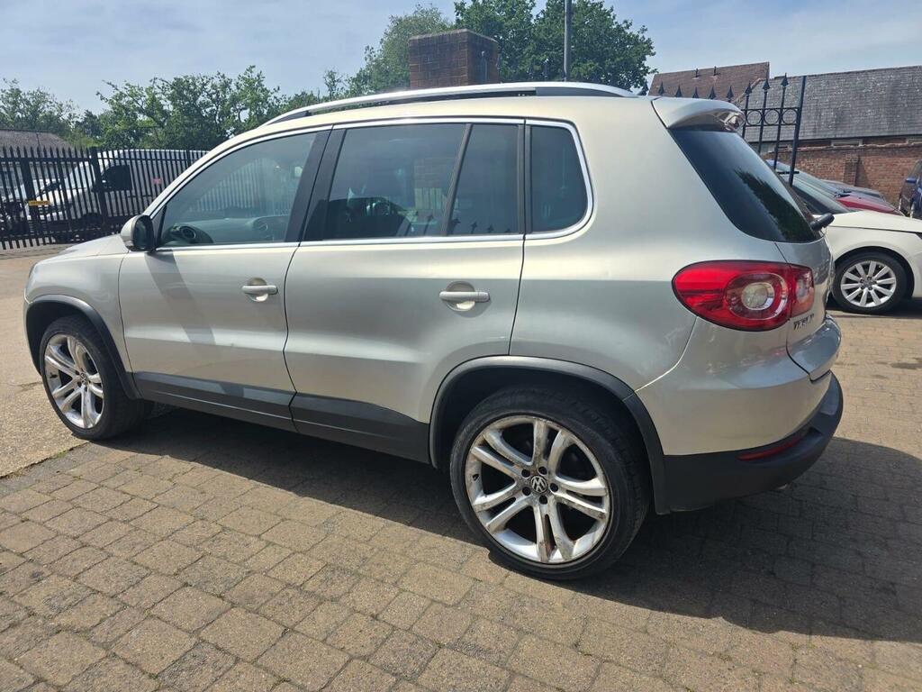 Volkswagen Tiguan Suv 2.0 Tdi Match 4Wd Euro 5 201160 FP60XAV Silver #4