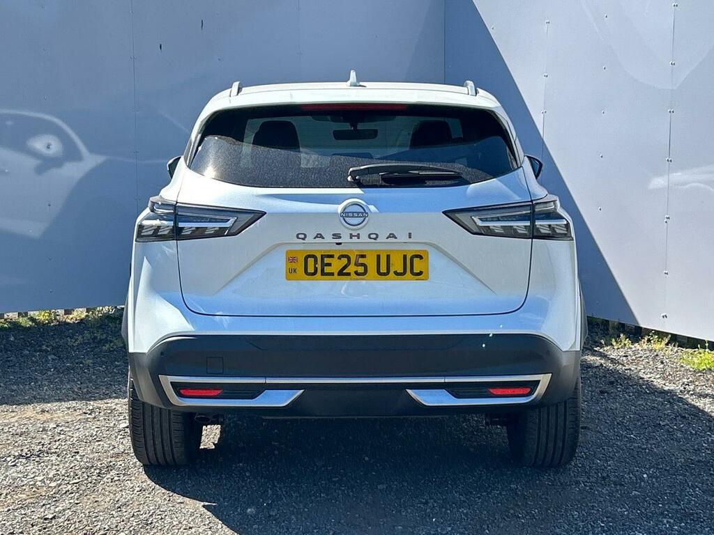 Nissan Qashqai 1.3 Dig-t Mhev Tekna Suv Hybrid Xtron E OE25UJC White #5