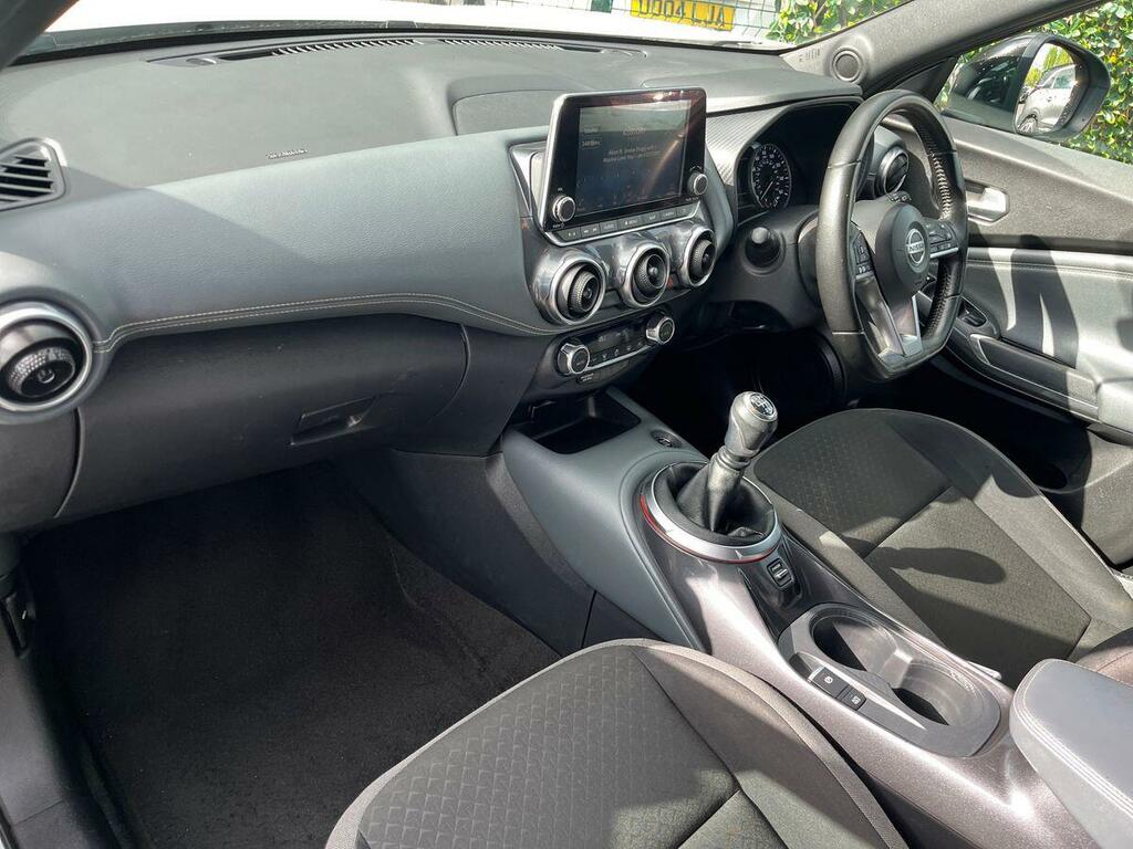 Nissan Juke 1.0 Dig-t N-connecta Suv Euro 6 CA69FLG White #2