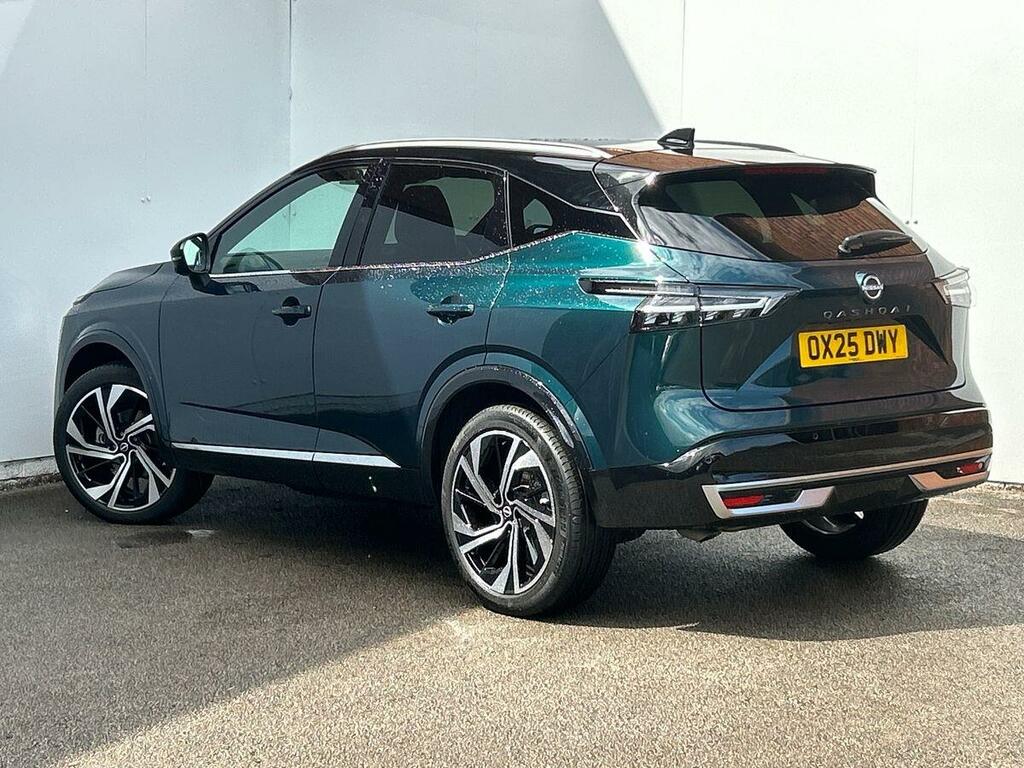 Nissan Qashqai 1.3 Dig-t Mhev Tekna Suv Hybrid Xtron OX25DWY Green #3