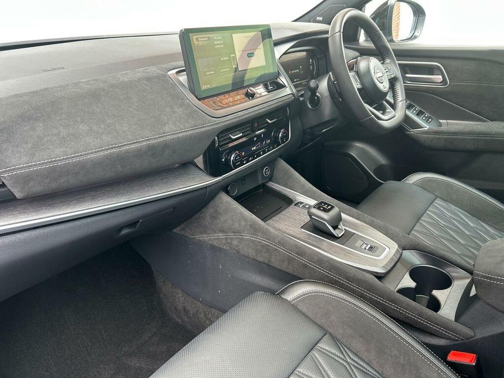 Nissan Qashqai 1.3 Dig-t Mhev Tekna Suv Hybrid Xtron OX25DWY Green #2