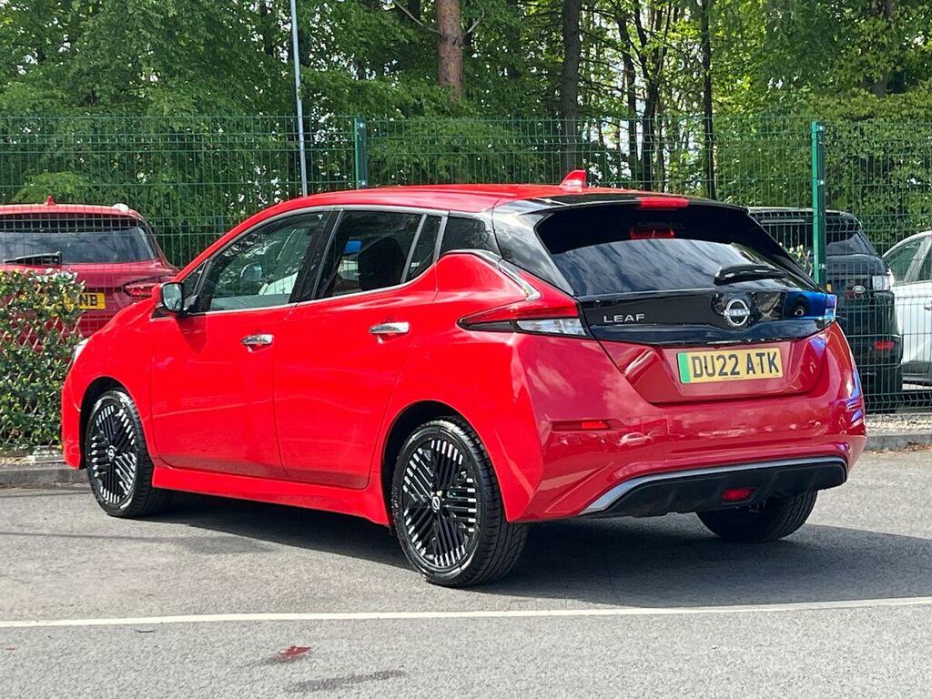 Nissan Leaf 39Kwh N-connecta Hatchback 150 DU22ATK Red #3