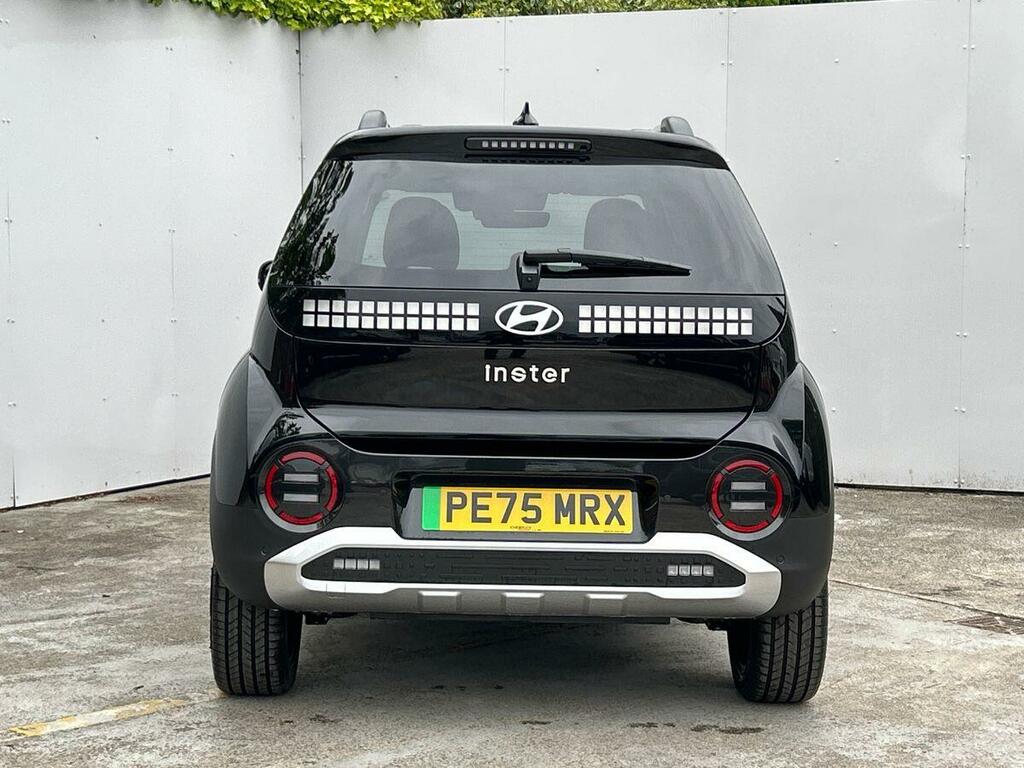 Hyundai Inster Long Range 49Kwh 02 Suv 115 Ps PE75MRX Black #5