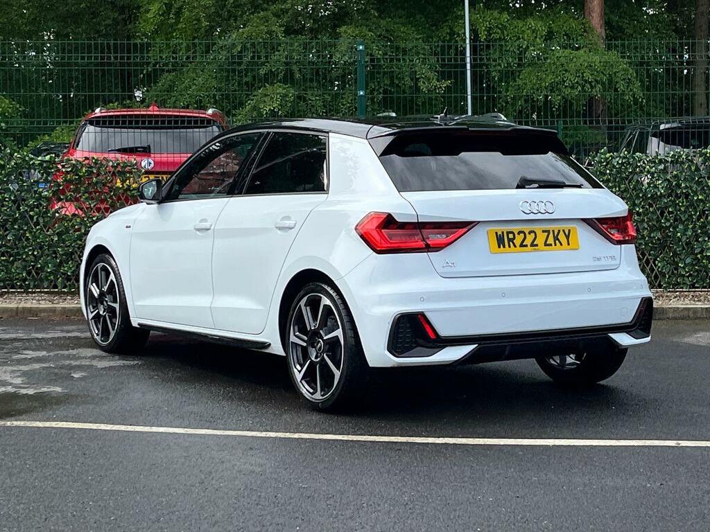 Audi A1 1.0 Tfsi 25 Black Edition Sportback Man WR22ZKY White #3