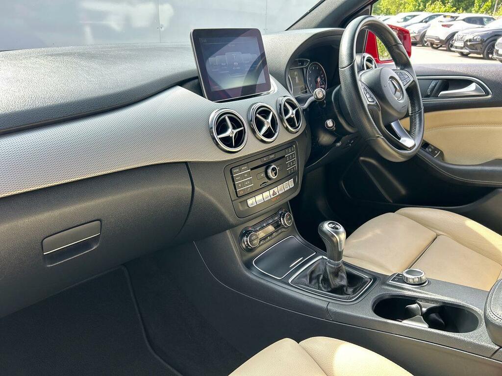 Mercedes-Benz B Class 1.6 B180 Sport Executive Mpv E Red #2