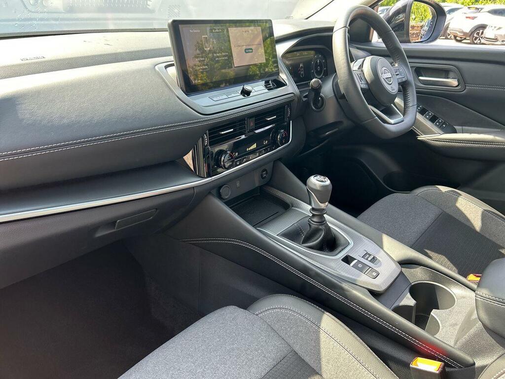 Nissan Qashqai 1.3 Dig-t Mhev N-connecta Suv Hybrid Ma DY75YYT Black #2