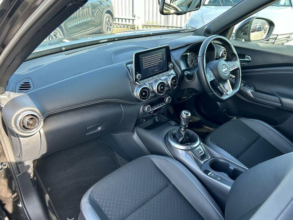 Nissan Juke 1.0 Dig-t N-connecta Suv Euro 6 MJ23ZSZ Black #2
