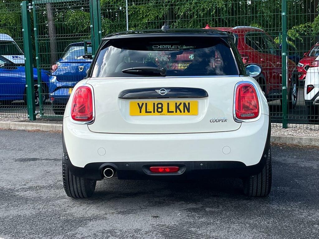 Mini Hatch 1.5 Cooper Hatchback Steptronic Euro 6 YL18LKN White #5