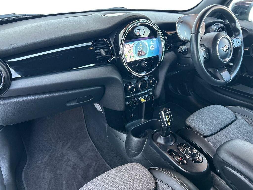 Mini Electric Cooper Se 32.6Kwh Level 2 Hatchback A YC73BVJ Green #2