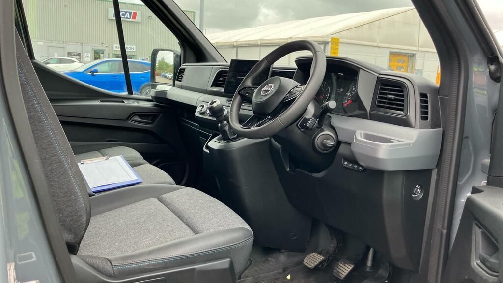Nissan InterStar 2.0 Dci 35 Tekna Panel Van L2 H2 Grey #2