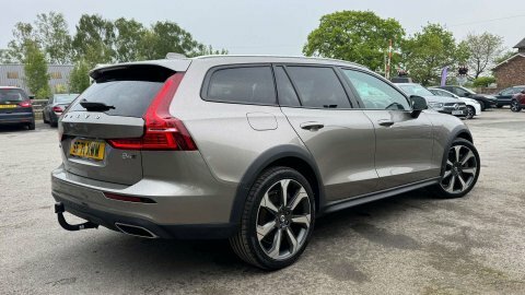Volvo V60 Cross Country B4 Mhev Awd Grey #5