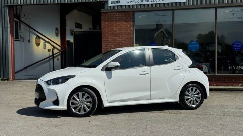 Toyota Yaris 1.5 Yaris Icon KP72HNE White #3
