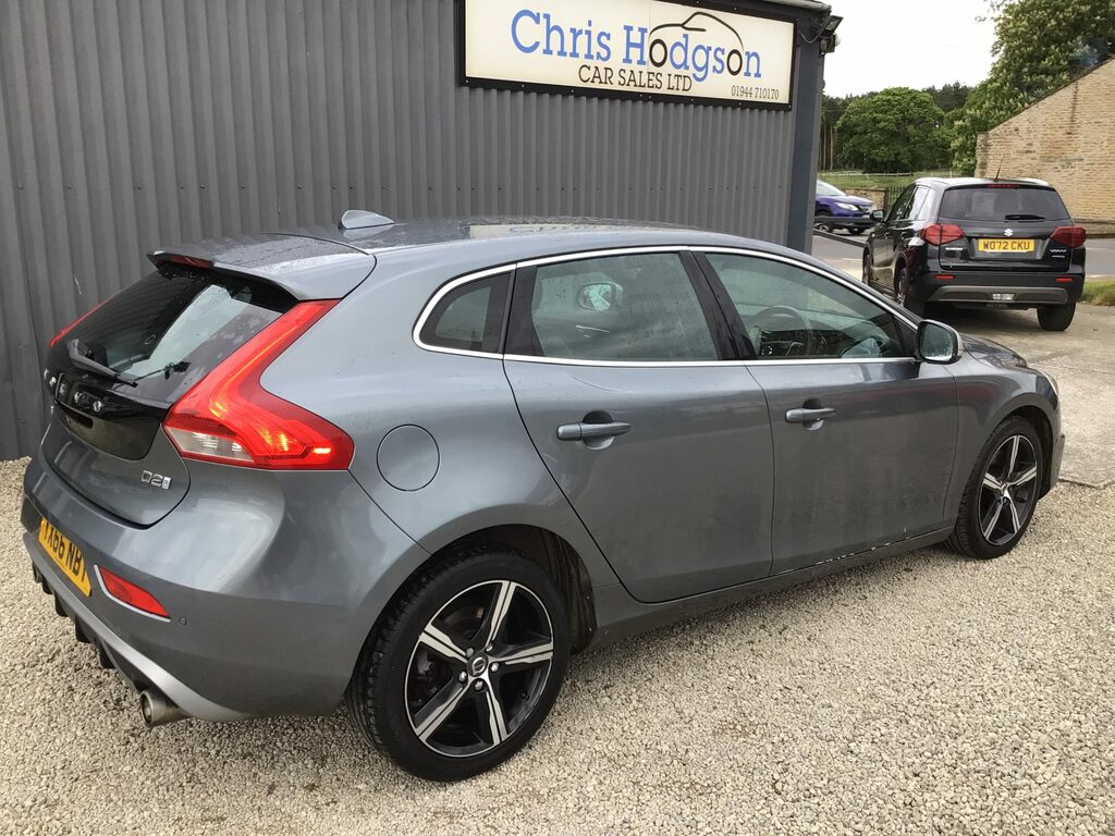 Volvo V40 2.0 D2 118 Bhp 20 Road T YX66NBY Grey #4
