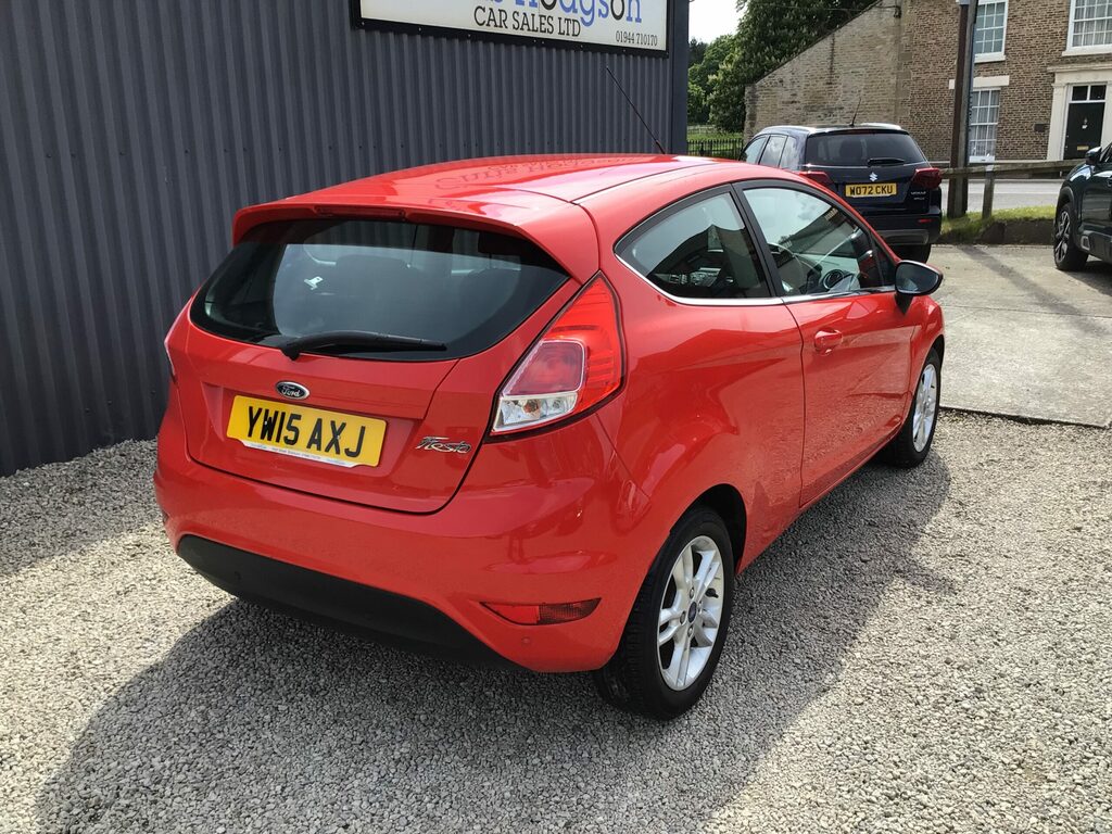 Ford Fiesta 1.25 Zetec 81 Bhp Only 15 156 Mile Red #5