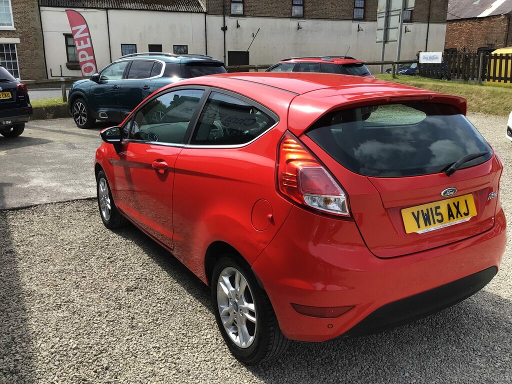 Ford Fiesta 1.25 Zetec 81 Bhp Only 15 156 Mile Red #6