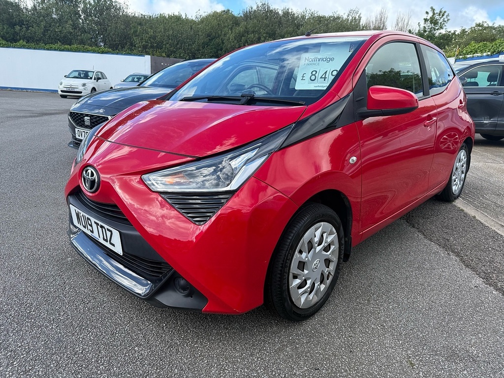 Toyota Aygo Vvt-i X-play Red