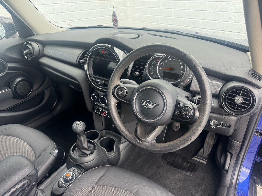 Mini Hatch Cooper Classic EK69GOE Blue #5
