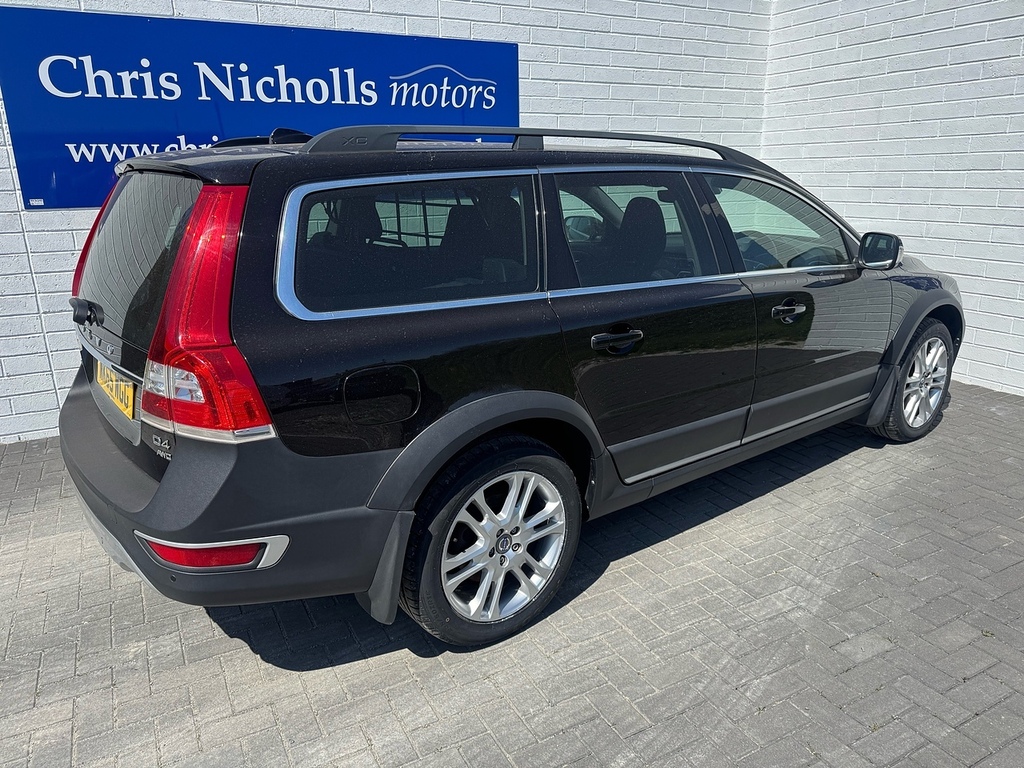 Volvo XC70 D4 Se Lux Awd Black #2