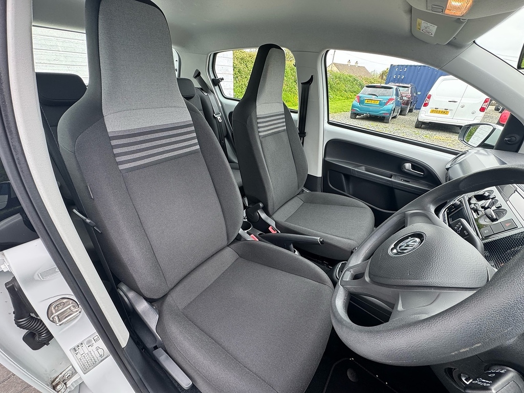 Volkswagen Up Move Up White #3