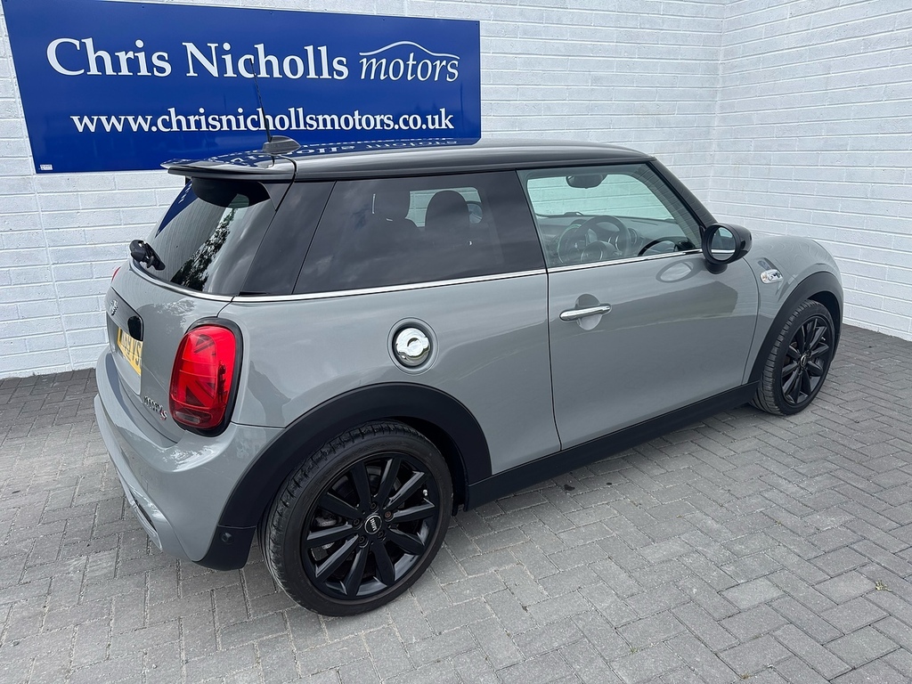 Mini Hatch Cooper S Classic WK69VSG Grey #2