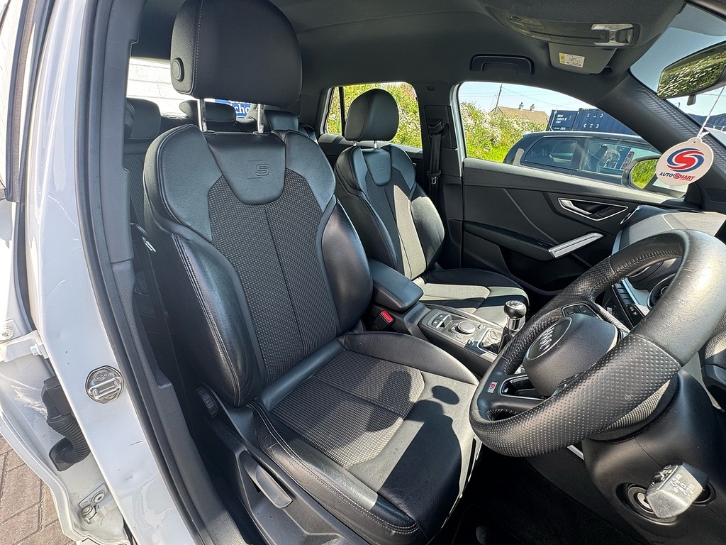 Audi Q2 Tdi S Line PK19TYC White #3