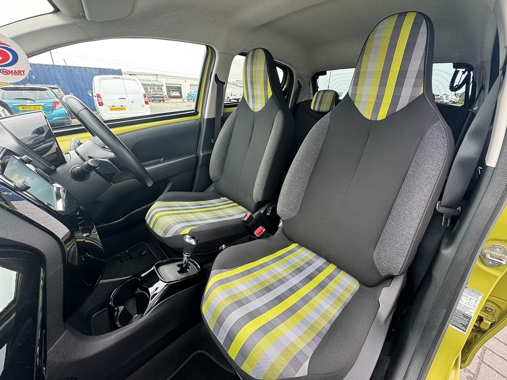 Peugeot 108 Collection Green #3