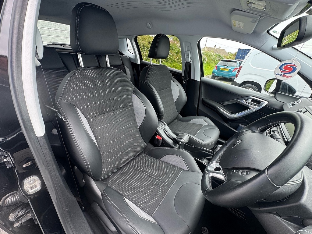 Peugeot 2008 Bluehdi Allure WF17HVY Black #4