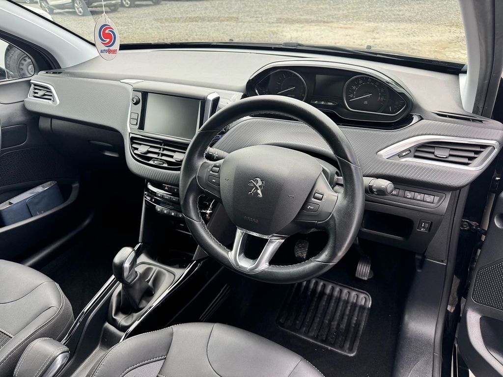 Peugeot 2008 Bluehdi Allure WF17HVY Black #5