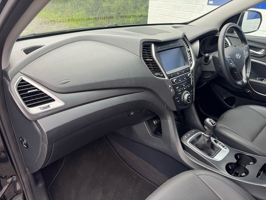 Hyundai Santa Fe Crdi Blue Drive Premium Black #4