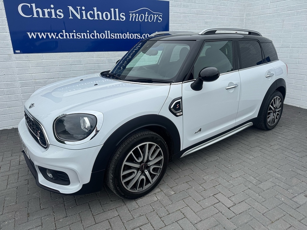 Mini Countryman Cooper Sd White