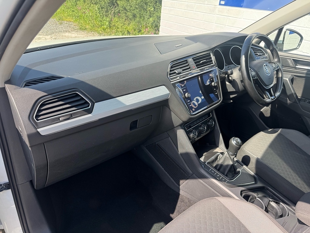 Volkswagen Tiguan Tsi Evo Match BL69ZWH White #4