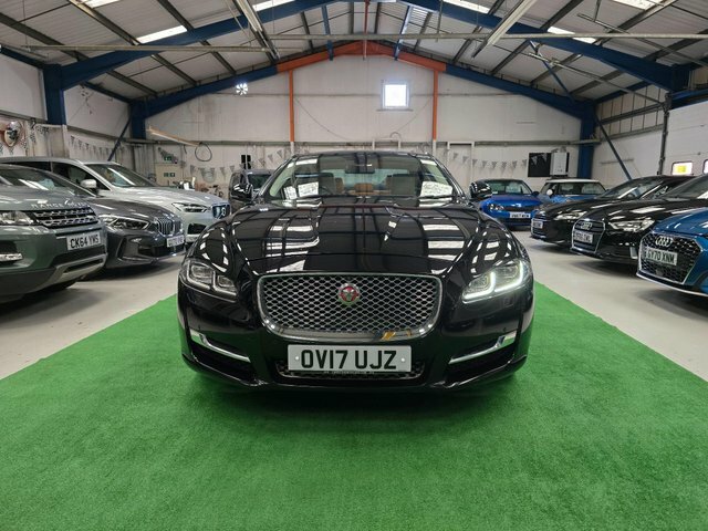 Jaguar XJ 3.0D V6 Portfolio Euro 6 S S OV17UJZ Black #5