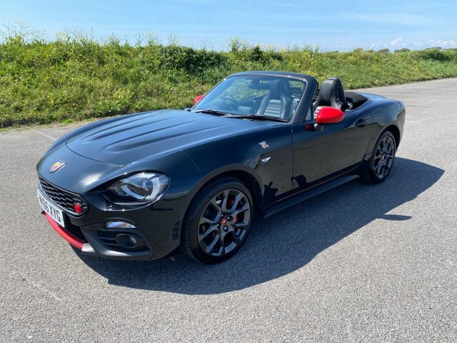 Abarth 124 Spider Multiair Convertible MK66XYG Black #2
