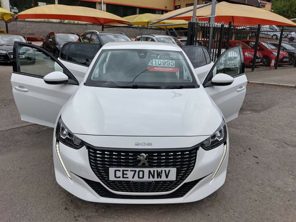 Peugeot 208 Puretech Allure S S Hatchback CE70NWV White #2