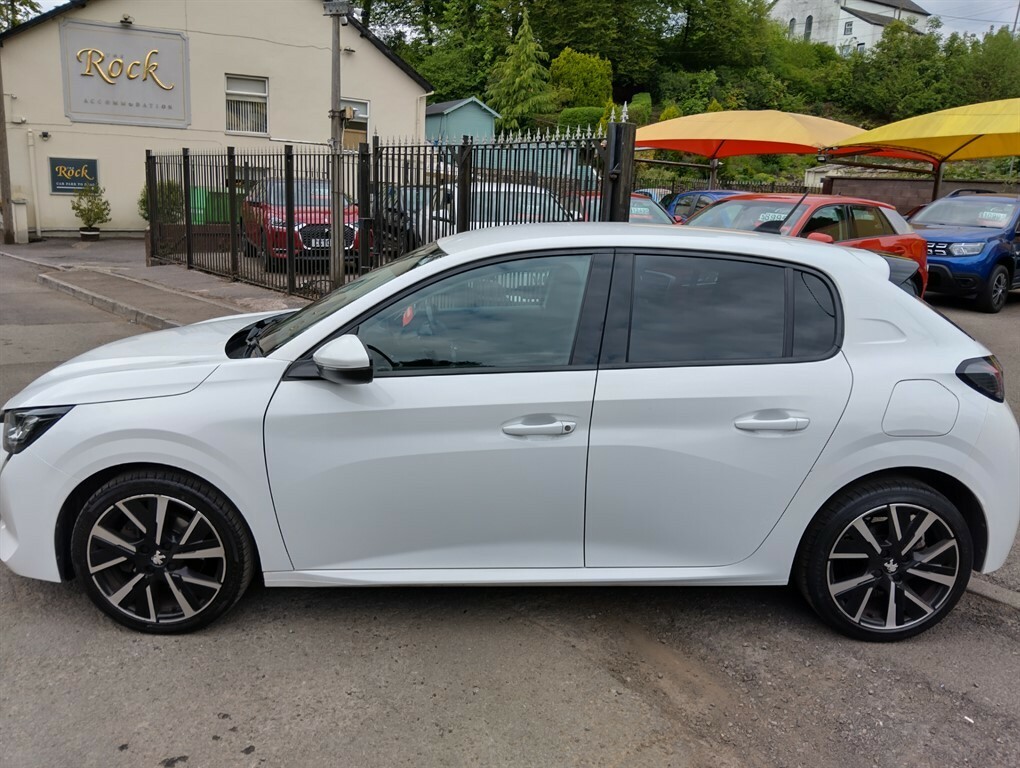 Peugeot 208 Puretech Allure S S Hatchback CE70NWV White #6
