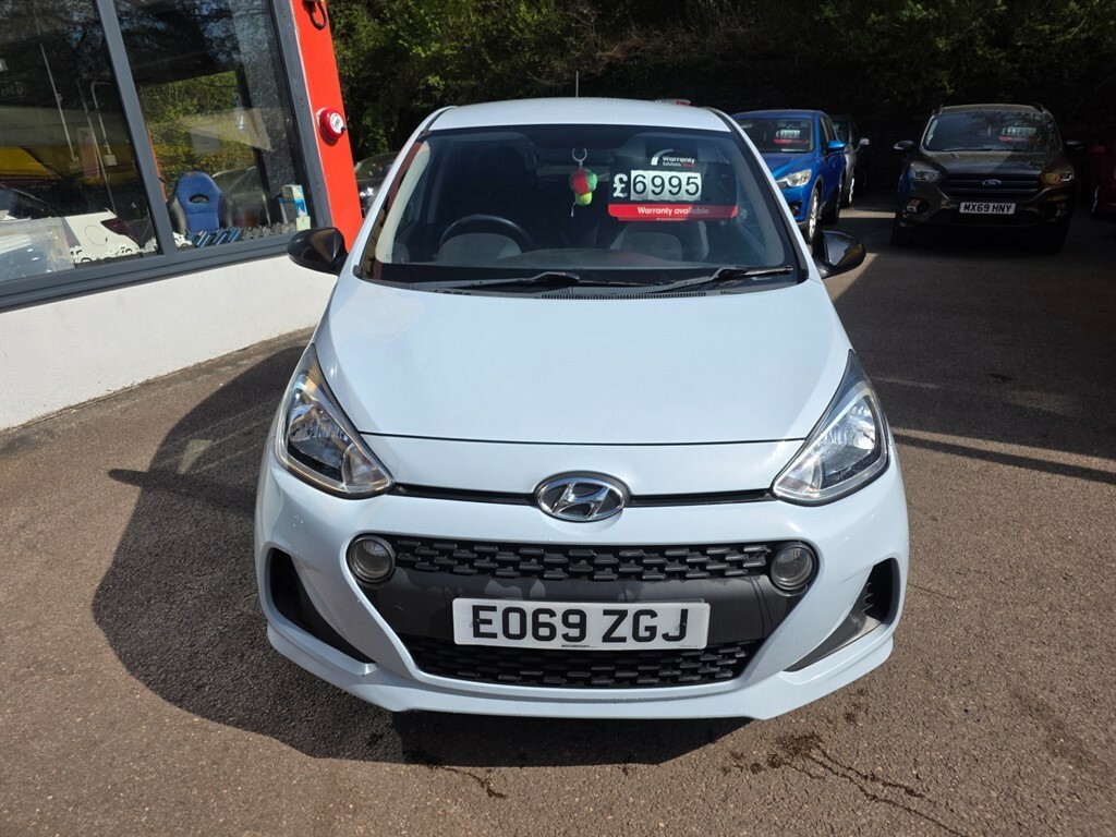 Hyundai I10 Play Hatchback E069ZGJ Grey #2