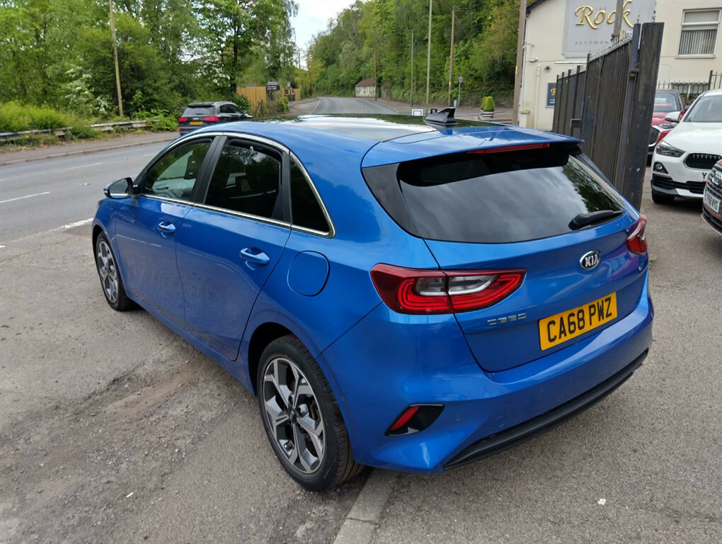 Kia Ceed First Edition Isg Hatchback CA68PWZ Blue #6