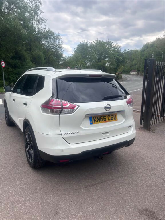 Nissan X-Trail 1.6 Dci N-vision Xtronic Estate White #2